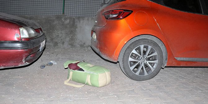 Mardin'de, sokağa bırakılan bebek kundağı polisi alarma geçirdi