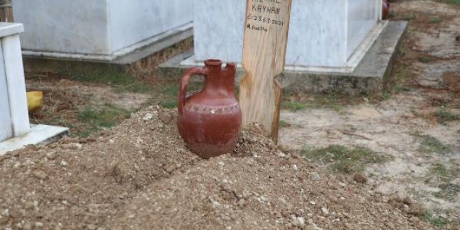 Eşini öldürmek için halat sarkıttığı evin camına ‘af yok’ yazmış