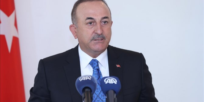 Çavuşoğlu: S-400'lerin satın alındığını ve bu işin bittiğini bir kere daha söyledik