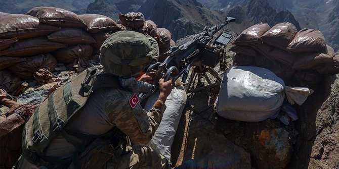 MSB duyurdu: Pençe Kaplan bölgesinde 6 PKK'lı terörist etkisiz hale getirildi