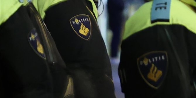 Hollanda polisinden ırkçı mesajlaşma: Bir Türk daha azaldı
