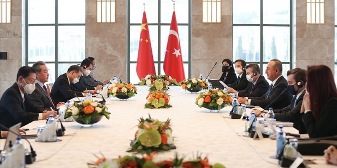 Dışişleri Bakanı Çavuşoğlu, Çinli mevkidaşı Vang ile bir araya geldi