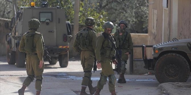 İsrail güçleri Batı Şeria'da 3 Hamas yöneticisini gözaltına aldı