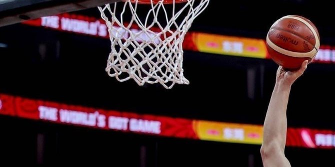 NBA'de takasın son günü hareketli geçti