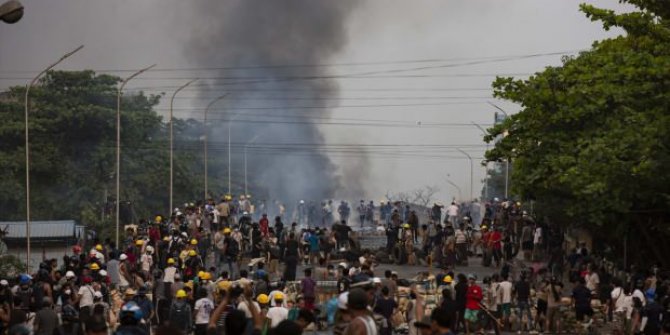 Myanmar'da bugünkü protestolarda en az 50 kişi öldürüldü