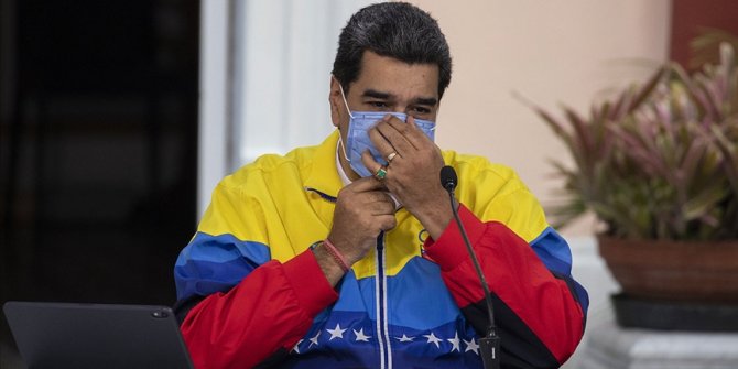 Facebook Venezuela Devlet Başkanı Maduro'nun hesabını dondurdu