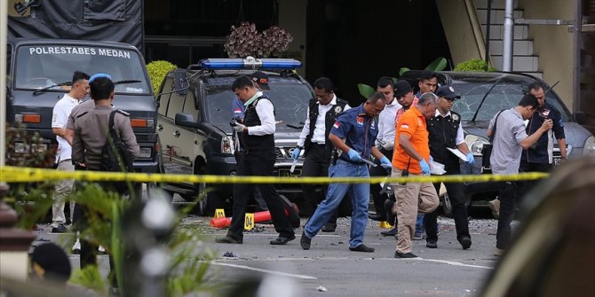 Endonezya'da kiliseye bombalı saldırı düzenlendi