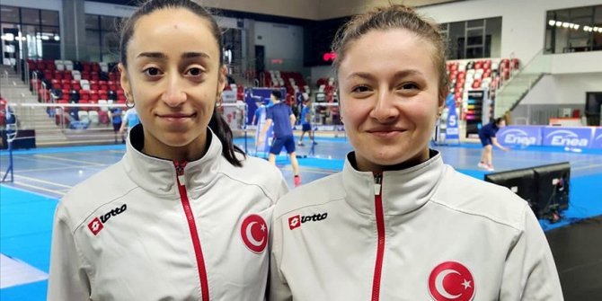 Milli badmintonculardan Polonya'da altın madalya