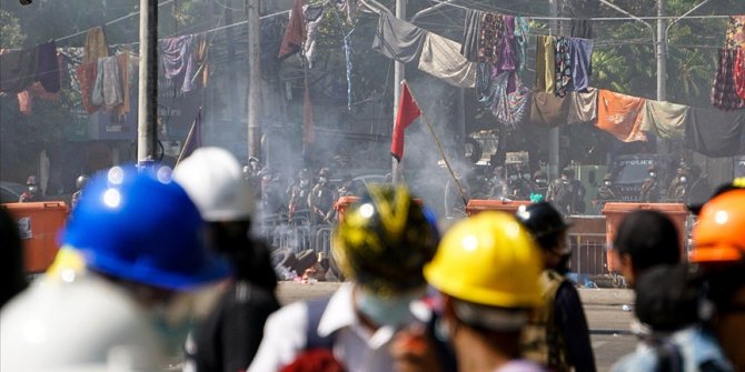 Myanmar'da askeri darbenin kanlı bilançosu ağırlaşıyor