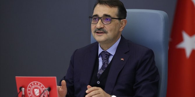 Bakan Dönmez: İki ayda devreye aldığımız kurulu gücün yüzde 96,4'ü yenilenebilir enerjiden