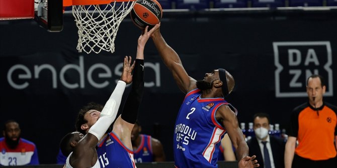 Anadolu Efes, Avrupa kupalarında yarın 719. maçına çıkacak