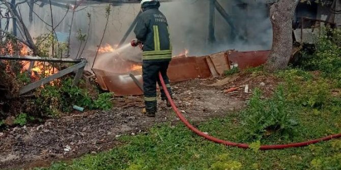 Bodrum'da marangozhanede yangın paniği