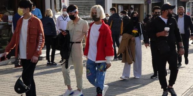 İstiklal Caddesi'nde turist yoğunluğu