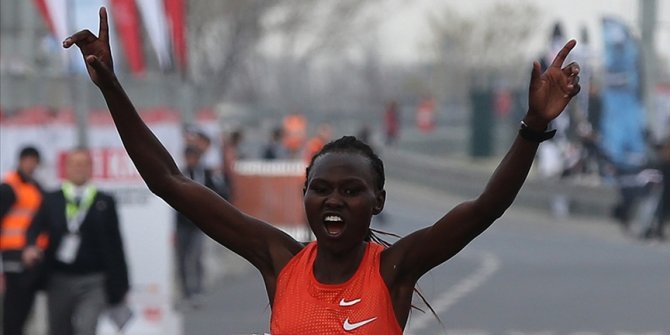 N Kolay İstanbul Yarı Maratonu'nda Kenyalı atlet Chepngetich'ten dünya rekoru