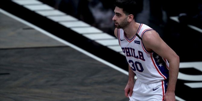 NBA'de 76ers Furkan'ın 10 sayı attığı maçta Celtics'i yendi