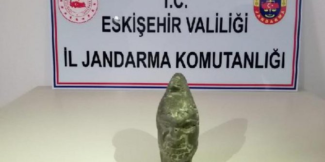 Eskişehir'de Hitit dönemine ait heykel ele geçirildi