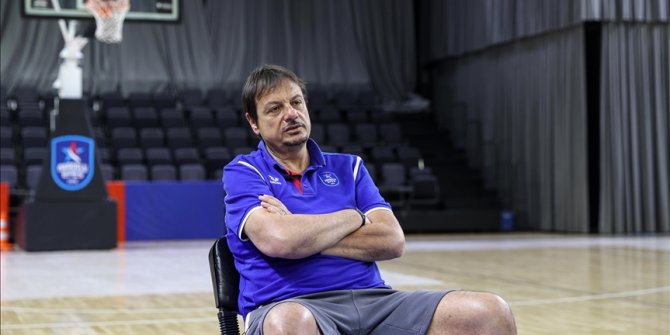 Ergin Ataman, Anadolu Efes ile yarım kalan hikayeyi tamamlamak istiyor