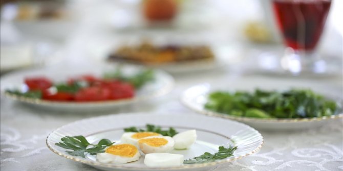 Ramazanda sofralarda lüks ve israftan kaçınılmalı