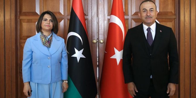 Dışişleri Bakanı Çavuşoğlu, Libyalı mevkidaşı Menguş'la bir araya geldi