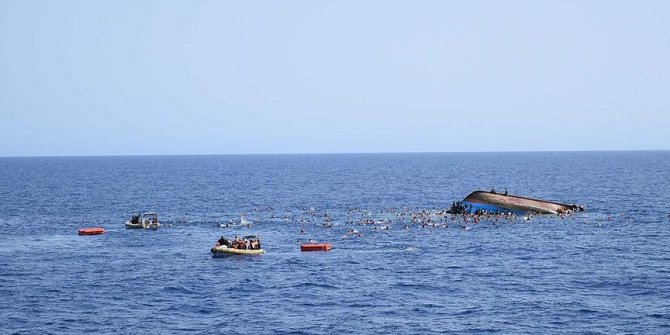 Cibuti'de göçmenleri taşıyan teknenin alabora olması sonucu 34 kişi öldü