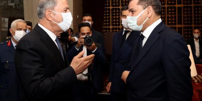 Bakan Akar, Libya Başbakanı Dibeybe ile görüştü