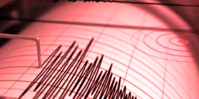 İzmir açıklarında 3.9 büyüklüğünde deprem