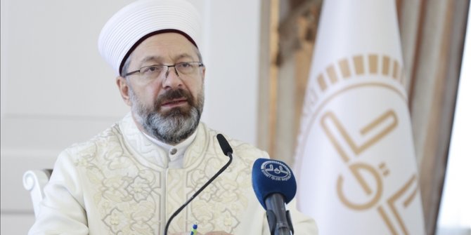 Diyanet İşleri Başkanı Erbaş, TDV'nin bu ramazanda ihtiyaç sahiplerine 61 milyon lira dağıttığını bildirdi