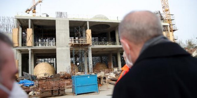 Erdoğan üniversite külliyesi ve cami inşaatında inceleme yaptı