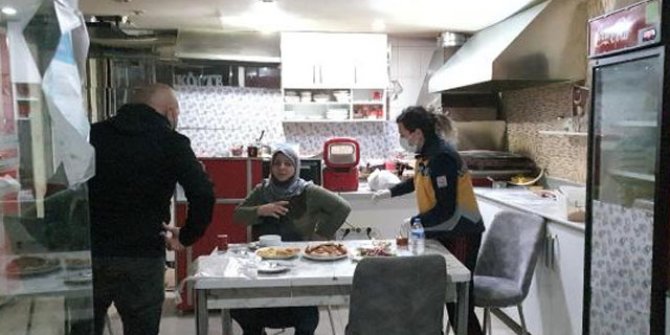 Uzaklaştırma kararı aldırdığı eski eşi tarafından iftar yemeğinde bıçaklandı