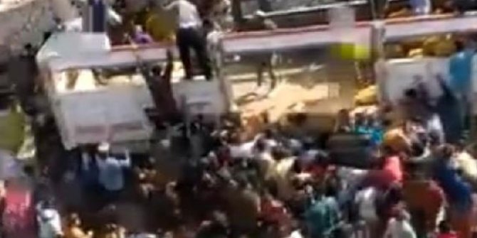Şanlıurfa'da, izdihama yol açan patates dağıtımına inceleme başlatıldı