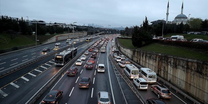 Türkiye genelinde hafta sonu uygulanan 58 saatlik sokağa çıkma kısıtlaması sona erdi
