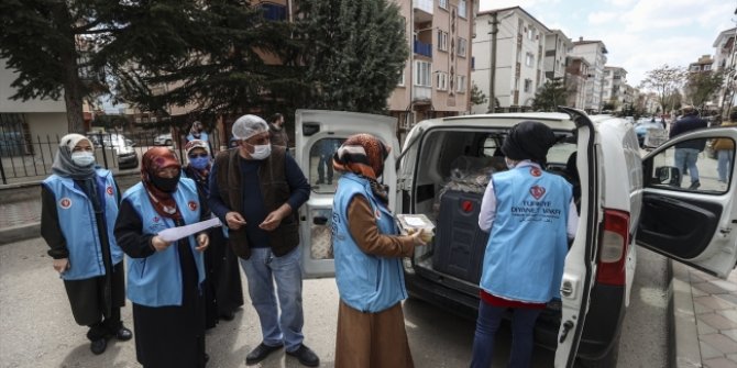 Salgına rağmen Ramazan ayında ihtiyaç sahipleri unutulmuyor