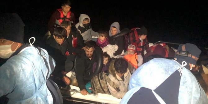 Çanakkale açıklarında Yunanistan unsurlarınca geri itilen 18 göçmen kurtarıldı