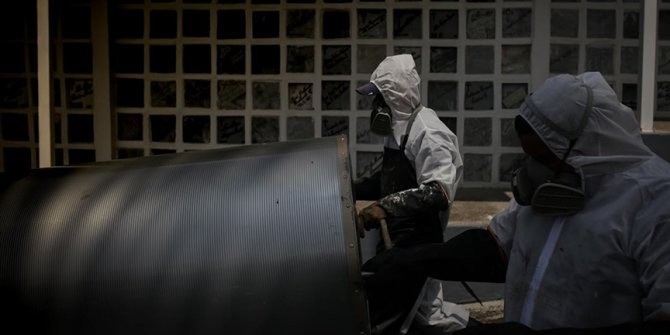 Kolombiya'da Kovid-19 kaynaklı ölü sayısı 70 bini geçti