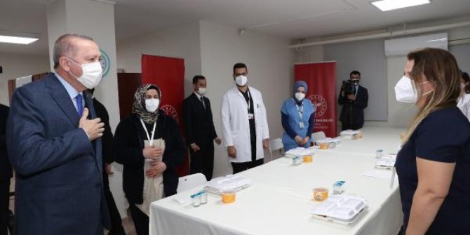 Cumhurbaşkanı Erdoğan, sağlık çalışanlarıyla iftarda buluştu