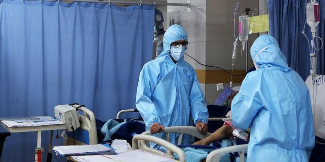 İran'da son 24 saatte Kovid-19'dan 496 kişi hayatını kaybetti