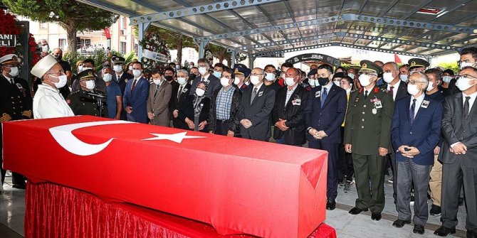 Şehit Teğmen Mehmet Kıvık İzmir'de son yolculuğuna uğurlandı