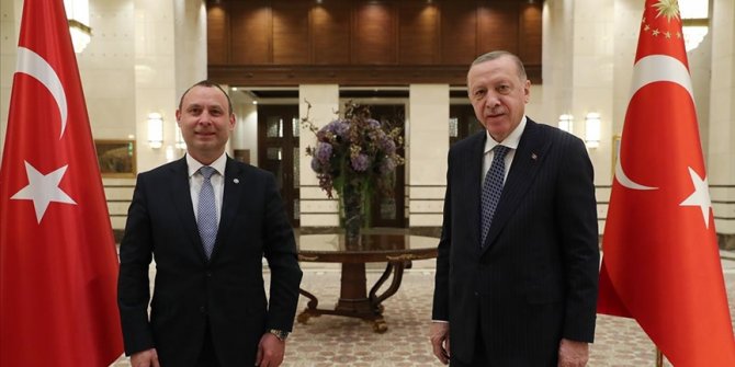 Cumhurbaşkanı Erdoğan, Avrupa'daki bazı Türk sivil toplum kuruluşu temsilcilerini kabul etti