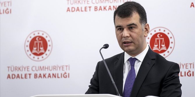 'İnsan Hakları Eylem Planı'ndaki faaliyetlerin yüzde 90'ından fazlası bir yıl içinde uygulamaya geçirilecek'