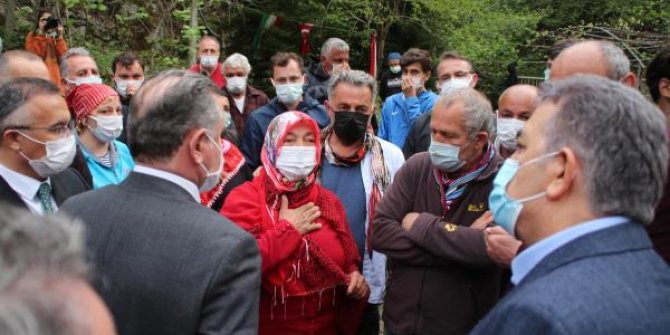 Rize'de vali ve milletvekili heyeti, taş ocağı karşıtları ile görüştü