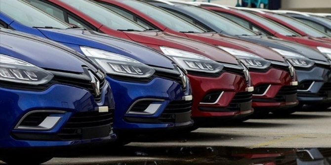 Otomobil satışlarında Renault, hafif ticaride Ford ilk sırada yer aldı