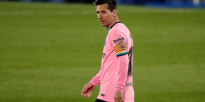 Messi'nin evinde verdiği yemeğe Kovid-19 önlemlerinin ihlali gerekçesiyle soruşturma başlatıldı