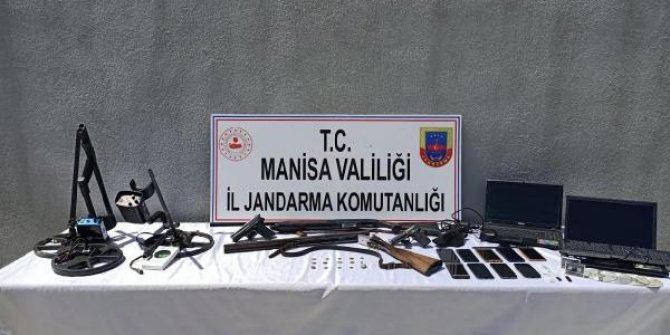 Manisa'da 'tarihi eser' operasyonu: 8 gözaltı