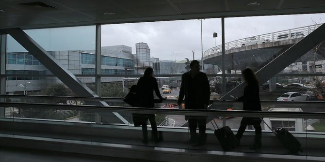 Yılın 4 ayında hava yolunu kullanan yolcu sayısı 24 milyona yaklaştı