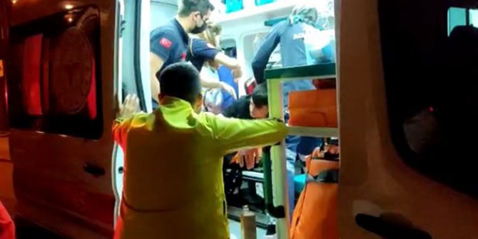 Adapazarı'nda bıçaklı kavga: 3 yaralı