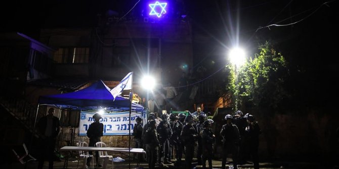 Yahudi yerleşimciler Şeyh Cerrah Mahallesindeki Filistinlileri kışkırtmak için iftar vakti dini ayin düzenledi