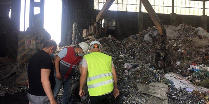 Adana'da gelişigüzel bertaraf edilen 181 ton atık geri dönüşüm tesisine gönderildi
