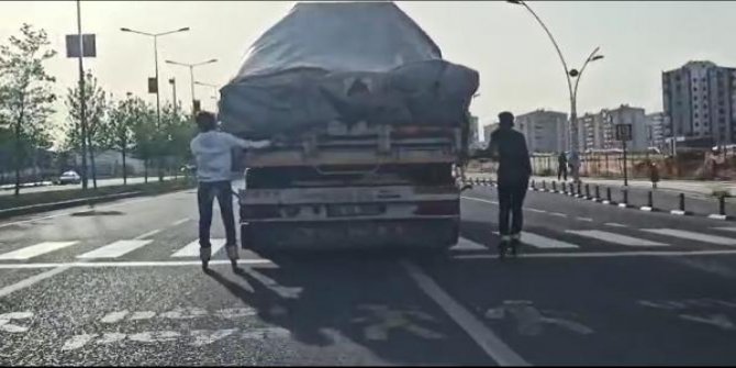 TIR'a tutunan patenli gençlerin tehlikeli yolculuğu kamerada