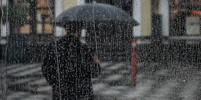 Ülkenin kuzeybatısı için sağanak uyarısı