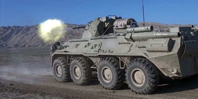 Azerbaycan ordusu 15 bin askerle tatbikata başladı